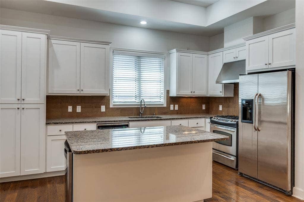 3210 Carlisle Street, #27, Dallas, TX 75204 3210 Carlisle Street, #27, Dallas, TX 75204