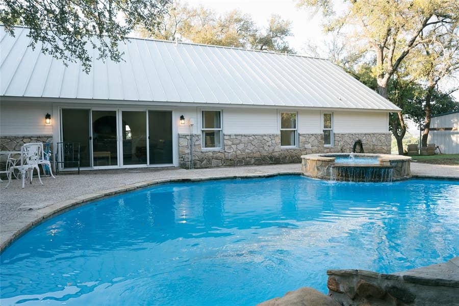 Property photo for 355 Carmen Street, Reno, TX