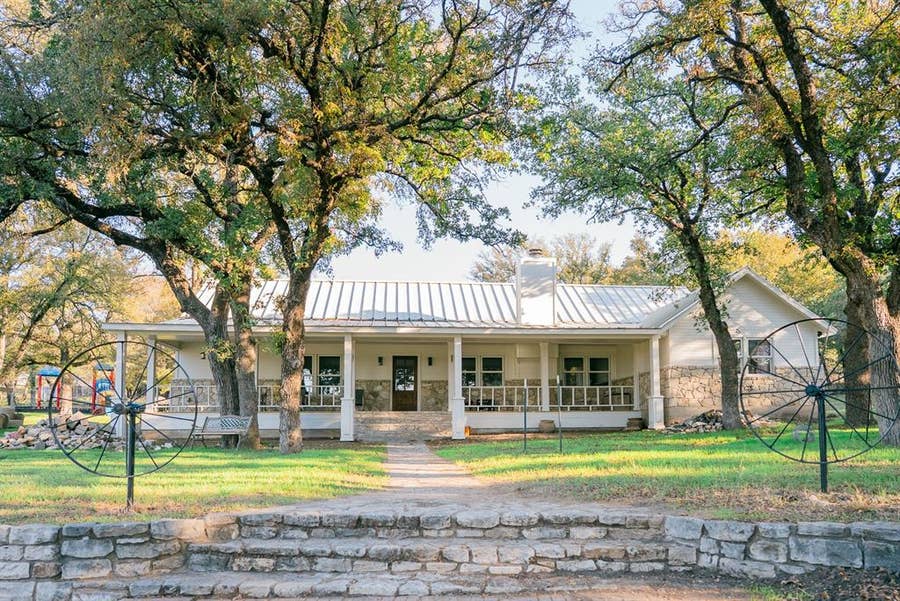 Property photo for 355 Carmen Street, Reno, TX