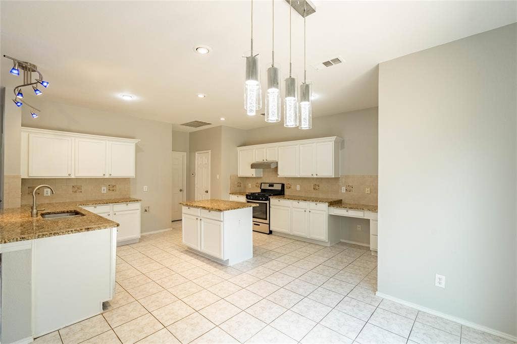 5857 Palomino Drive, Frisco, TX 75034 5857 Palomino Drive, Frisco, TX 75034
