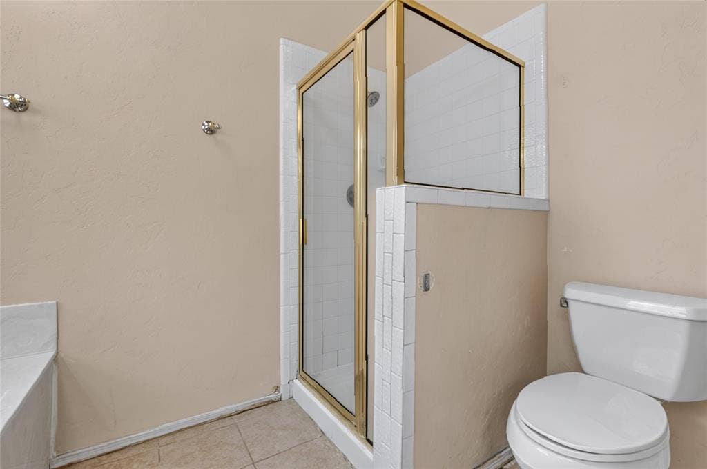 1001 Creek Valley Road, Mesquite, TX 75181 1001 Creek Valley Road, Mesquite, TX 75181