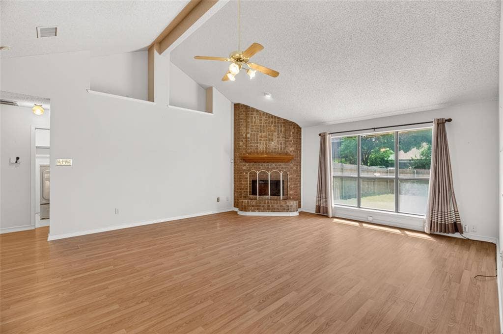1001 Creek Valley Road, Mesquite, TX 75181 1001 Creek Valley Road, Mesquite, TX 75181