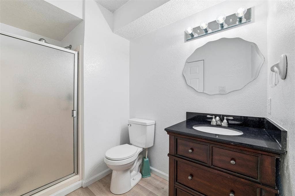 5030 Diamond Creek Drive, Midlothian, TX 76065 5030 Diamond Creek Drive, Midlothian, TX 76065
