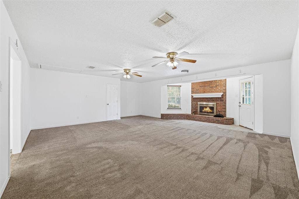 5030 Diamond Creek Drive, Midlothian, TX 76065 5030 Diamond Creek Drive, Midlothian, TX 76065