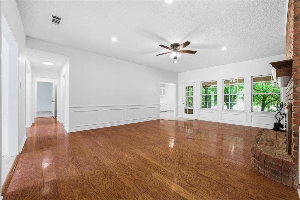 5030 Diamond Creek Drive, Midlothian, TX 76065 5030 Diamond Creek Drive, Midlothian, TX 76065