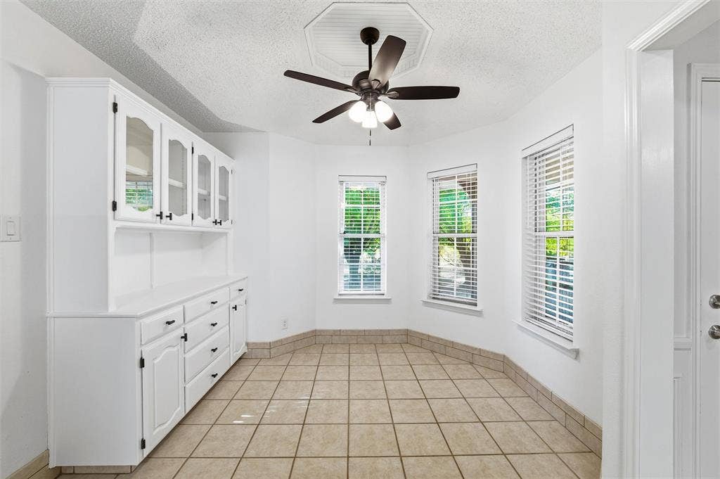 5030 Diamond Creek Drive, Midlothian, TX 76065 5030 Diamond Creek Drive, Midlothian, TX 76065