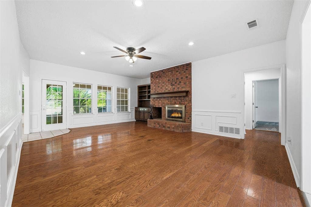 5030 Diamond Creek Drive, Midlothian, TX 76065 5030 Diamond Creek Drive, Midlothian, TX 76065