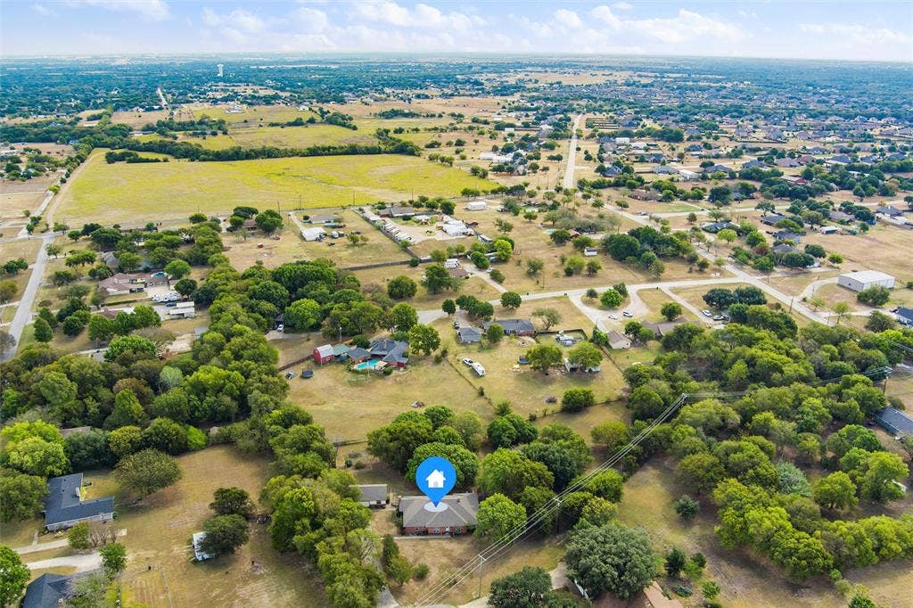 5030 Diamond Creek Drive, Midlothian, TX 76065 5030 Diamond Creek Drive, Midlothian, TX 76065