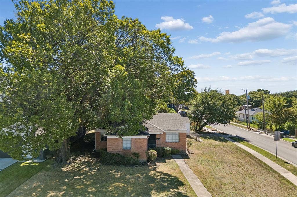 3802 Dunhaven Road, Dallas, TX 75220 3802 Dunhaven Road, Dallas, TX 75220