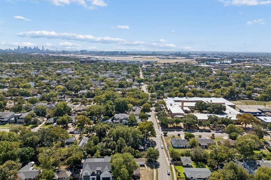 Property photo for 3802 Dunhaven Road, Dallas, TX