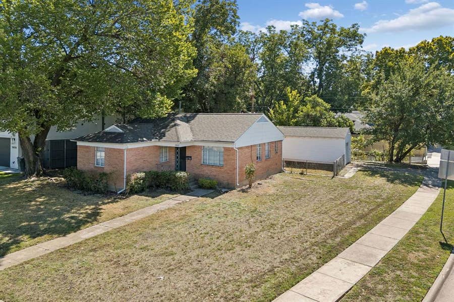Property photo for 3802 Dunhaven Road, Dallas, TX