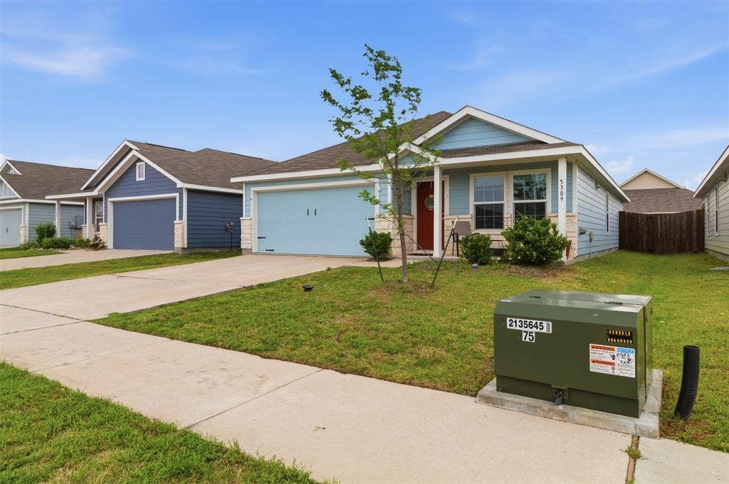 5309 Lavender Drive, Princeton, TX 75407 5309 Lavender Drive, Princeton, TX 75407