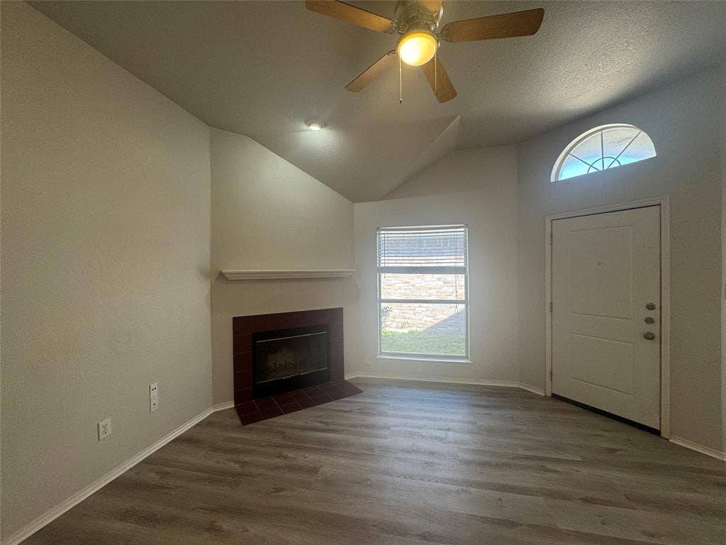 2211 Brookview Drive, McKinney, TX 75072 2211 Brookview Drive, McKinney, TX 75072