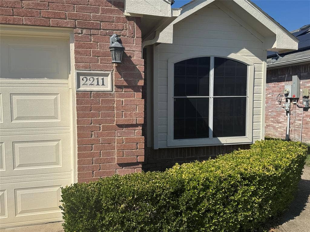 2211 Brookview Drive, McKinney, TX 75072 2211 Brookview Drive, McKinney, TX 75072