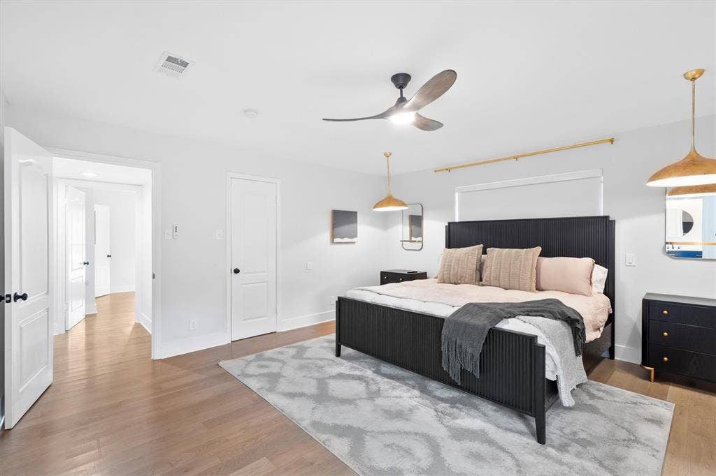 6330 E Lovers Lane, Dallas, TX 75214 6330 E Lovers Lane, Dallas, TX 75214