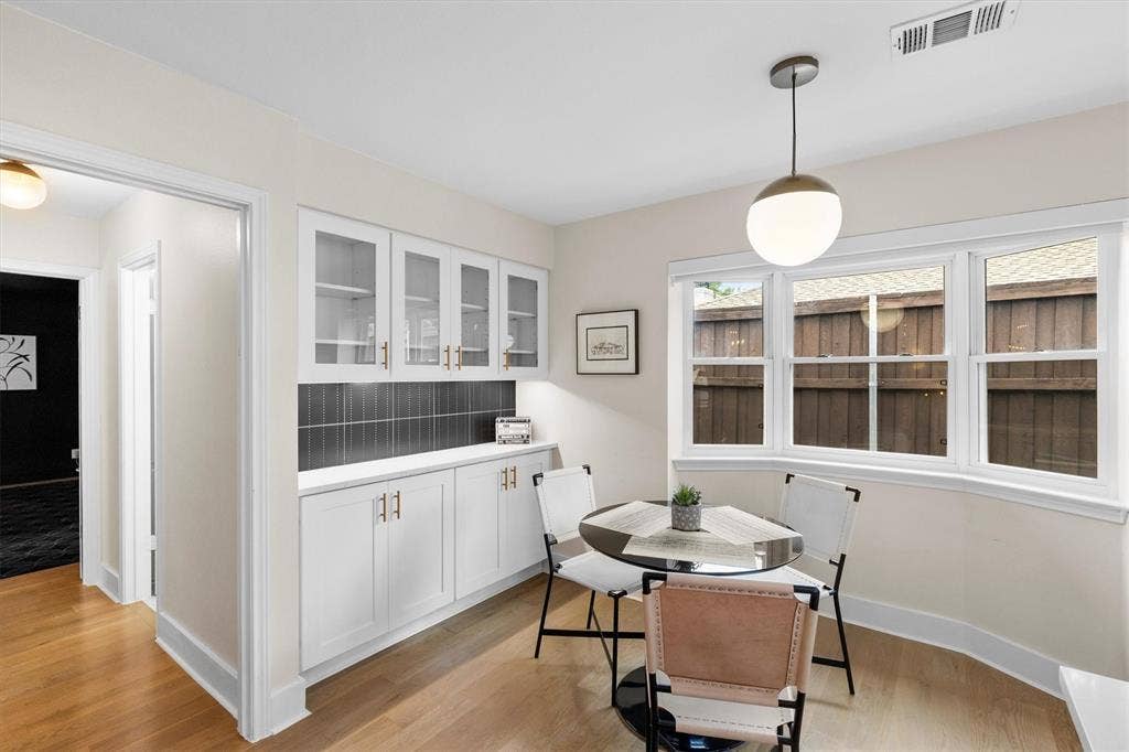 6330 E Lovers Lane, Dallas, TX 75214 6330 E Lovers Lane, Dallas, TX 75214