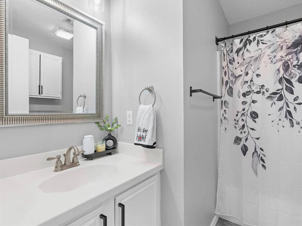 616 Renaissance Place, Cedar Hill, TX 75104 616 Renaissance Place, Cedar Hill, TX 75104