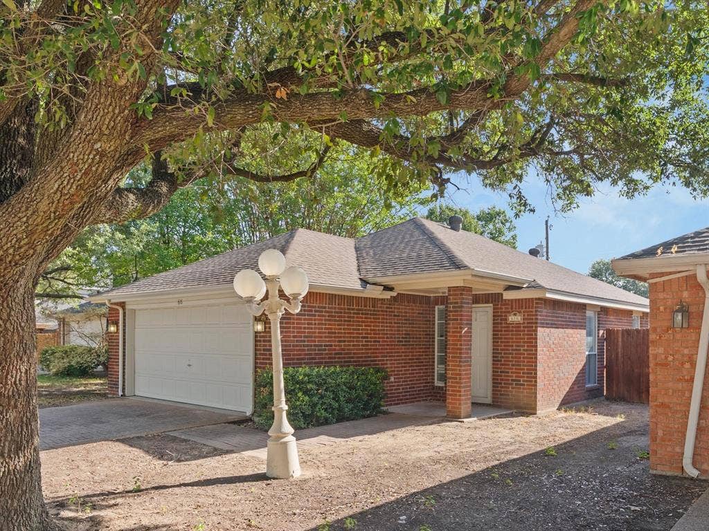 616 Renaissance Place, Cedar Hill, TX 75104 616 Renaissance Place, Cedar Hill, TX 75104