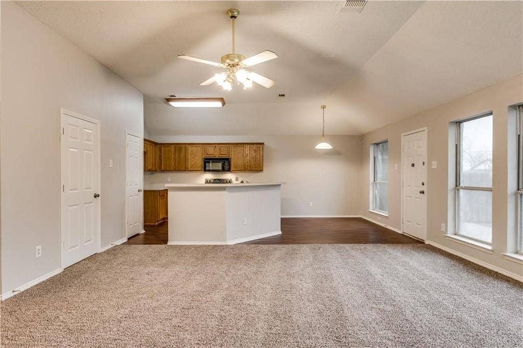 1712 Prescott Drive, Mansfield, TX 76063
