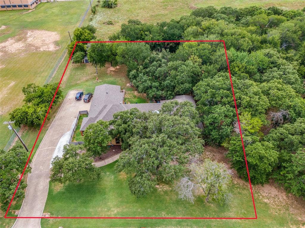 101 Oakwood Drive, Weatherford, TX 76086