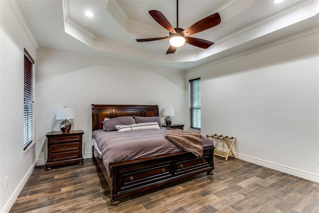 101 Oakwood Drive, Weatherford, TX 76086