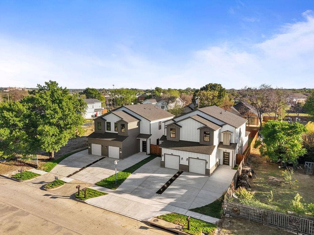 1628 & 1630 Bessie Street, Fort Worth, TX 76104