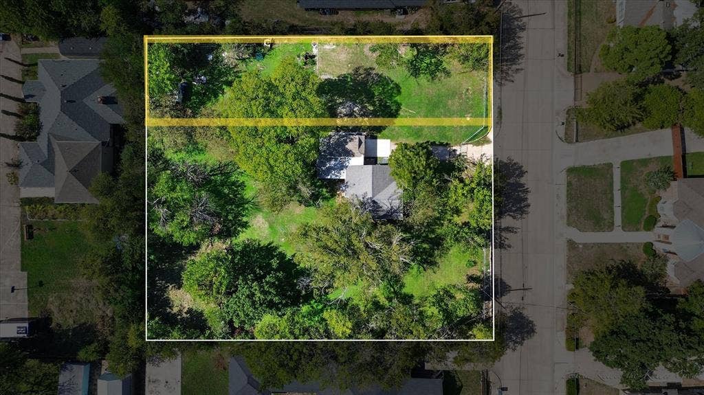 906 King Avenue, Irving, TX 75060 906 King Avenue, Irving, TX 75060
