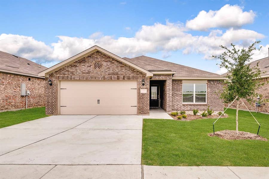 Property photo for 109 Condie Russell Avenue, Venus, TX