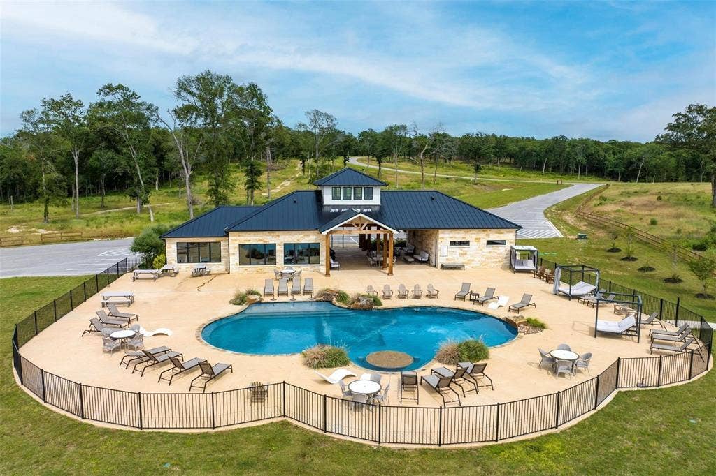 6923 Lakeshore Way, Malakoff, TX 75148