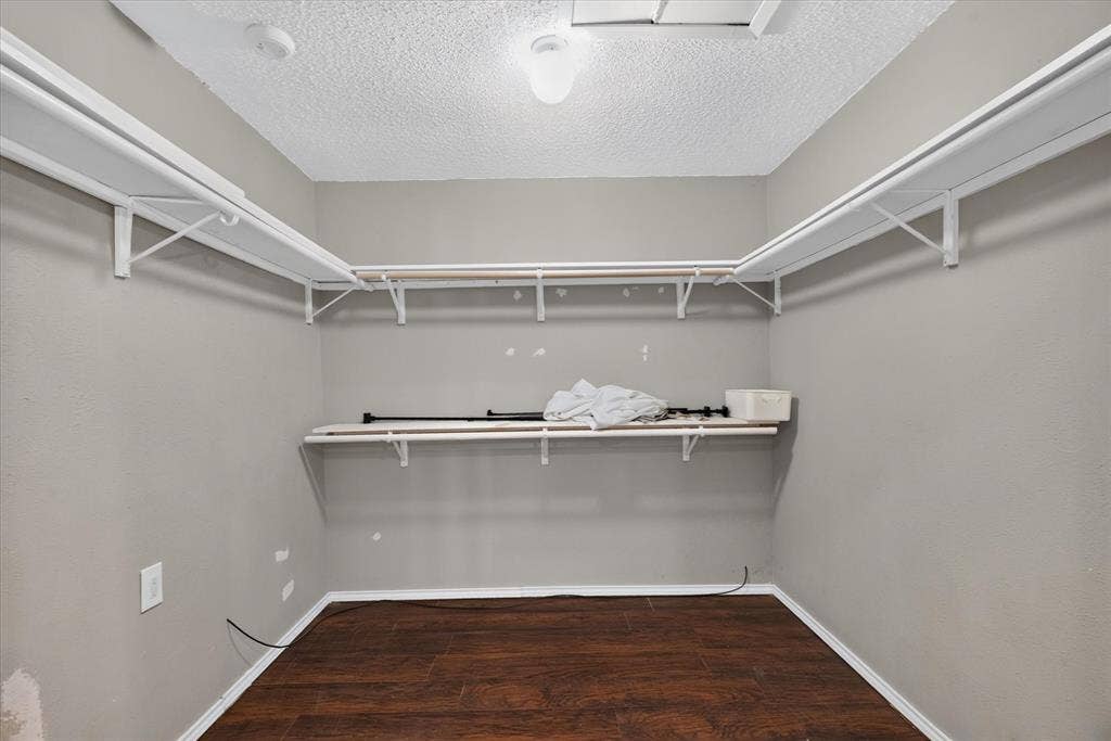 2801 Meandering Way, Bedford, TX 76021
