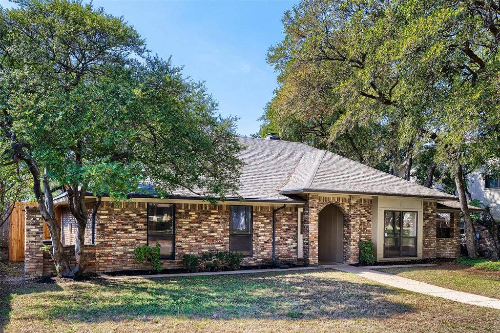 5812 Winding Woods Trail, Dallas, TX 75227