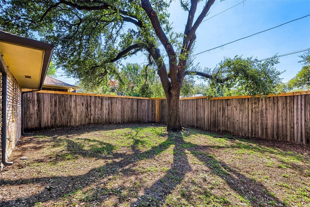 5812 Winding Woods Trail, Dallas, TX 75227