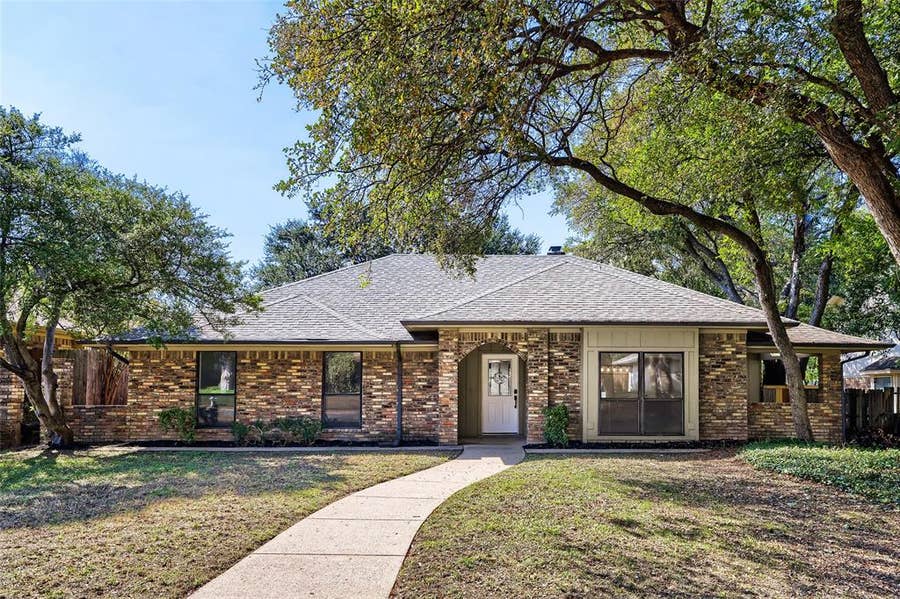 Property photo for 5812 Winding Woods Trail, Dallas, TX