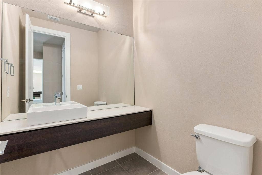 609 Lismore Drive, Frisco, TX 75036