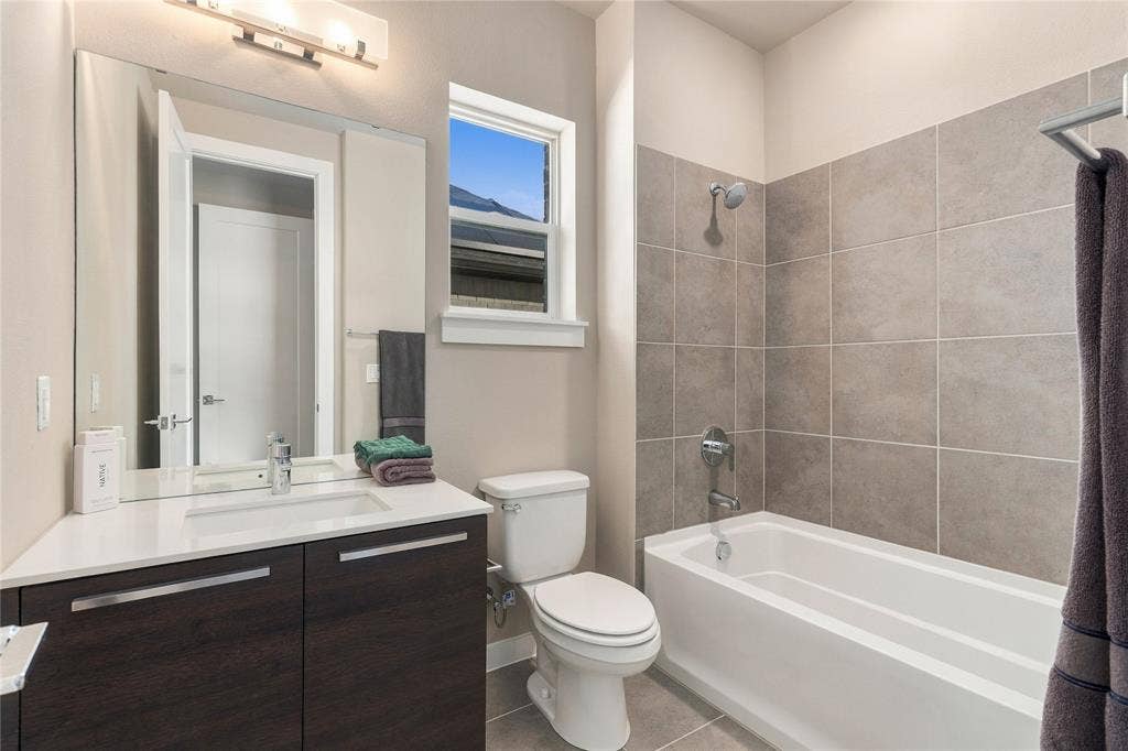 609 Lismore Drive, Frisco, TX 75036