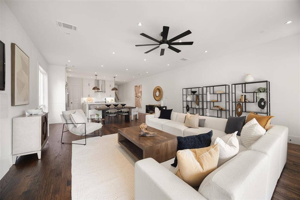 6304 Covington Lane, Dallas, TX 75214 6304 Covington Lane, Dallas, TX 75214