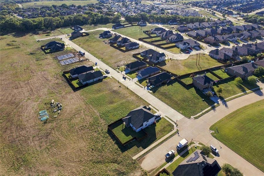 Property photo for 605 Parakeet Lane, Sherman, TX