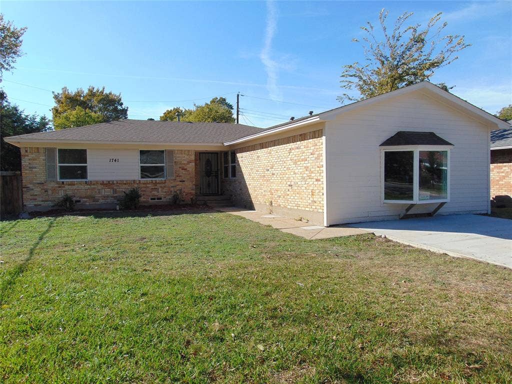 1741 Oak Hill Circle, Dallas, TX 75217 1741 Oak Hill Circle, Dallas, TX 75217
