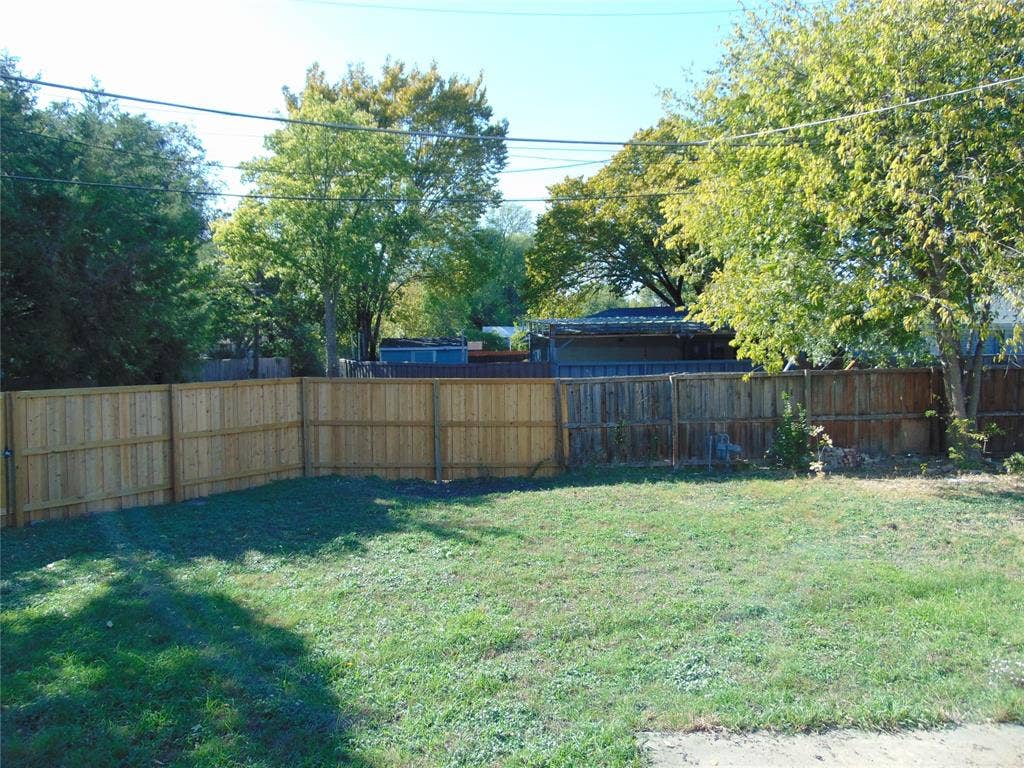 1741 Oak Hill Circle, Dallas, TX 75217 1741 Oak Hill Circle, Dallas, TX 75217