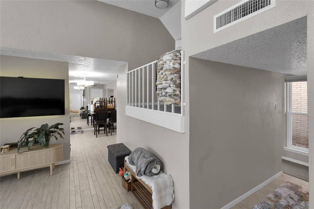 2902 Country Place Circle, Carrollton, TX 75006