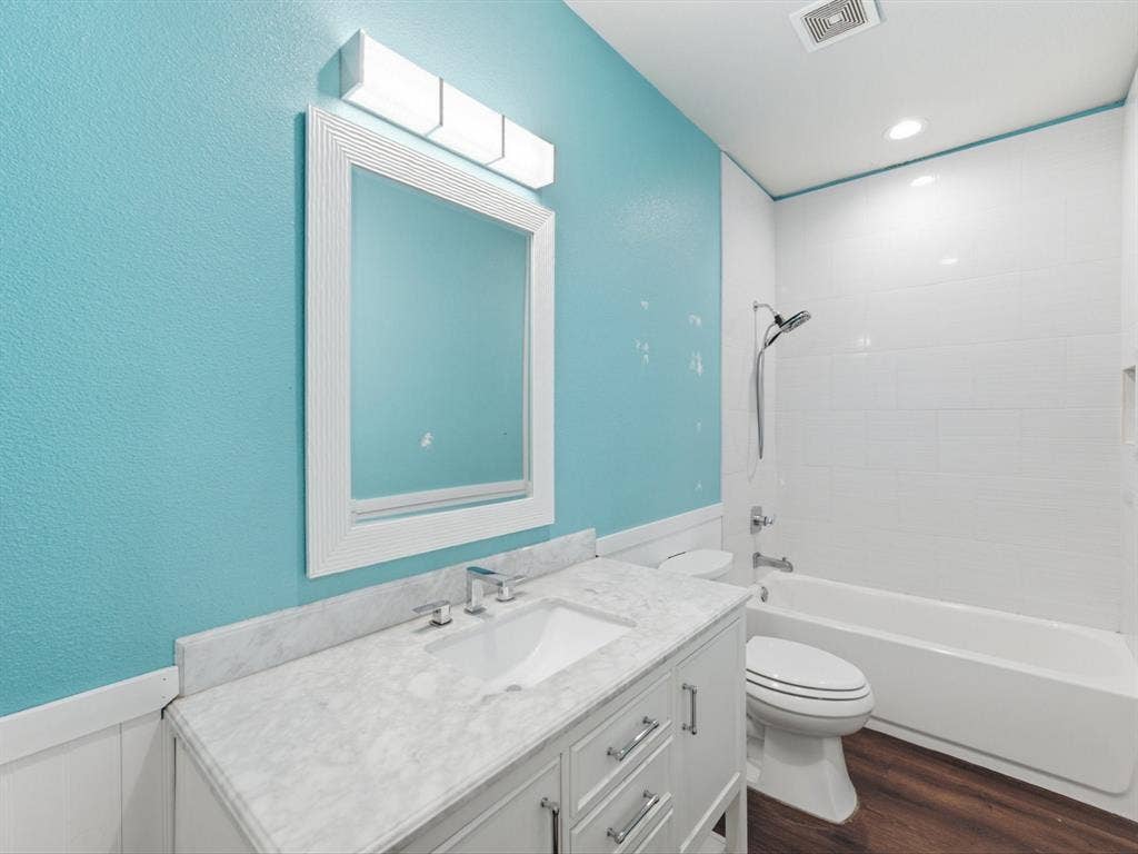 196 Bridwell Lane, Runaway Bay, TX 76426