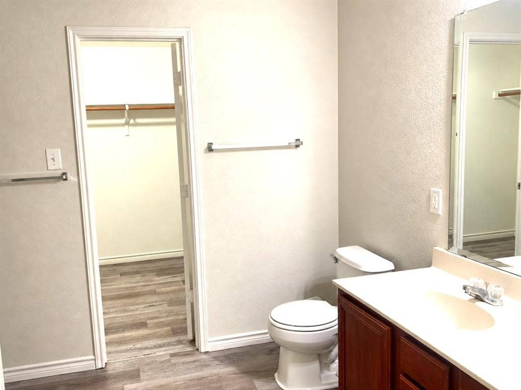 2011 Limestone Drive, Grand Prairie, TX 75052
