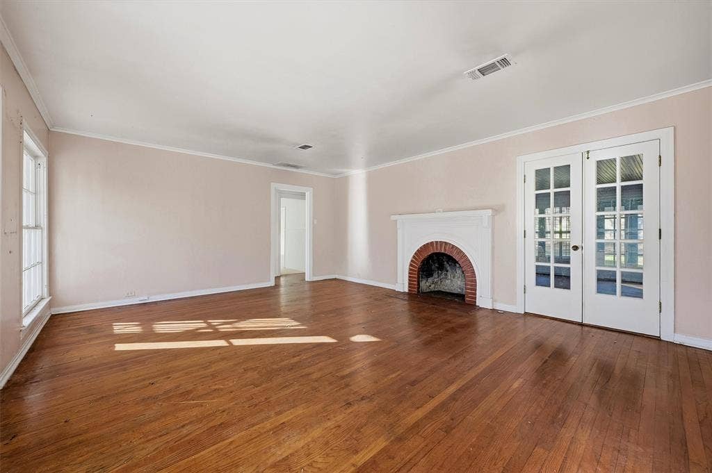 1420 N Shannon Street, Sherman, TX 75092