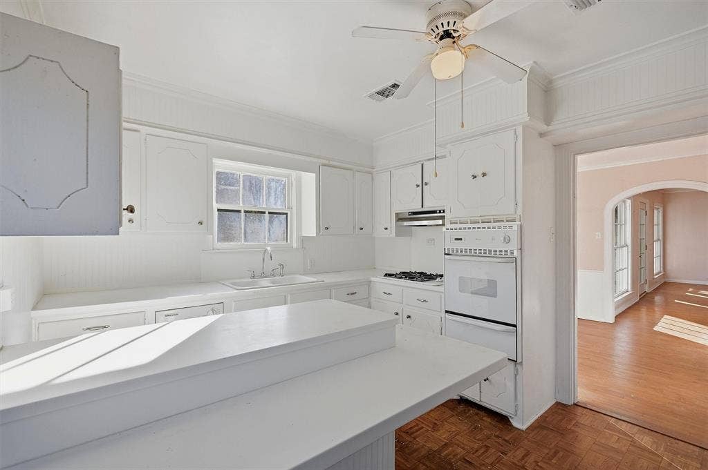 1420 N Shannon Street, Sherman, TX 75092