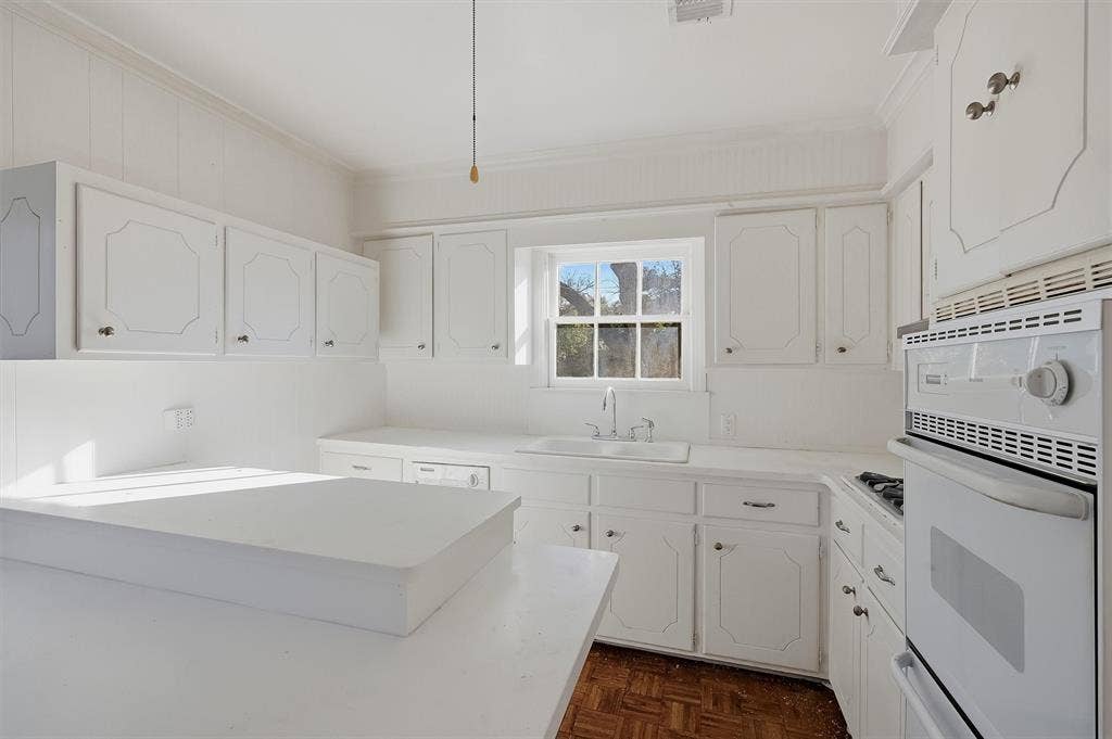 1420 N Shannon Street, Sherman, TX 75092