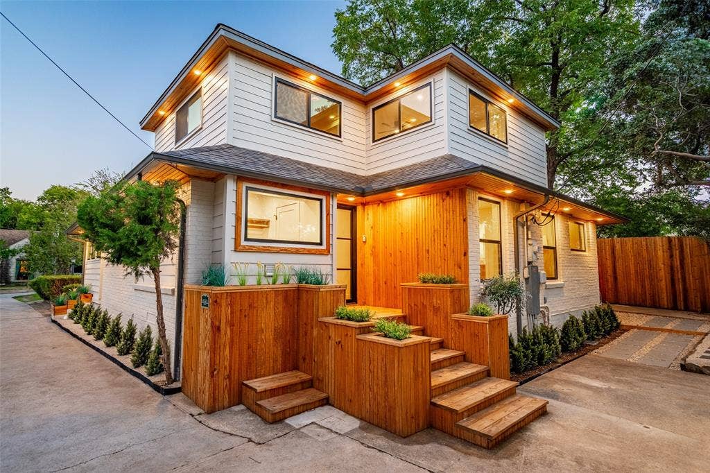1439 Junior Drive, Dallas, TX 75208