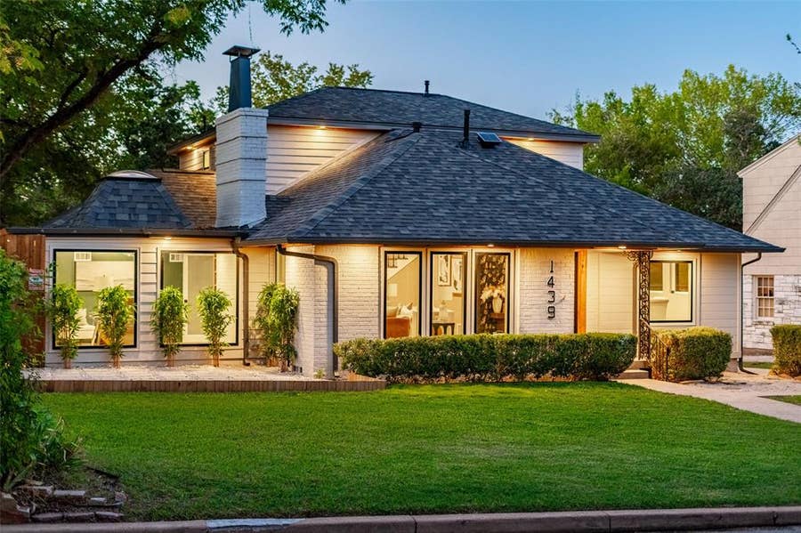 Property photo for 1439 Junior Drive, Dallas, TX