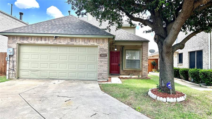 Property photo for 1402 Peregrine Street, Lewisville, TX