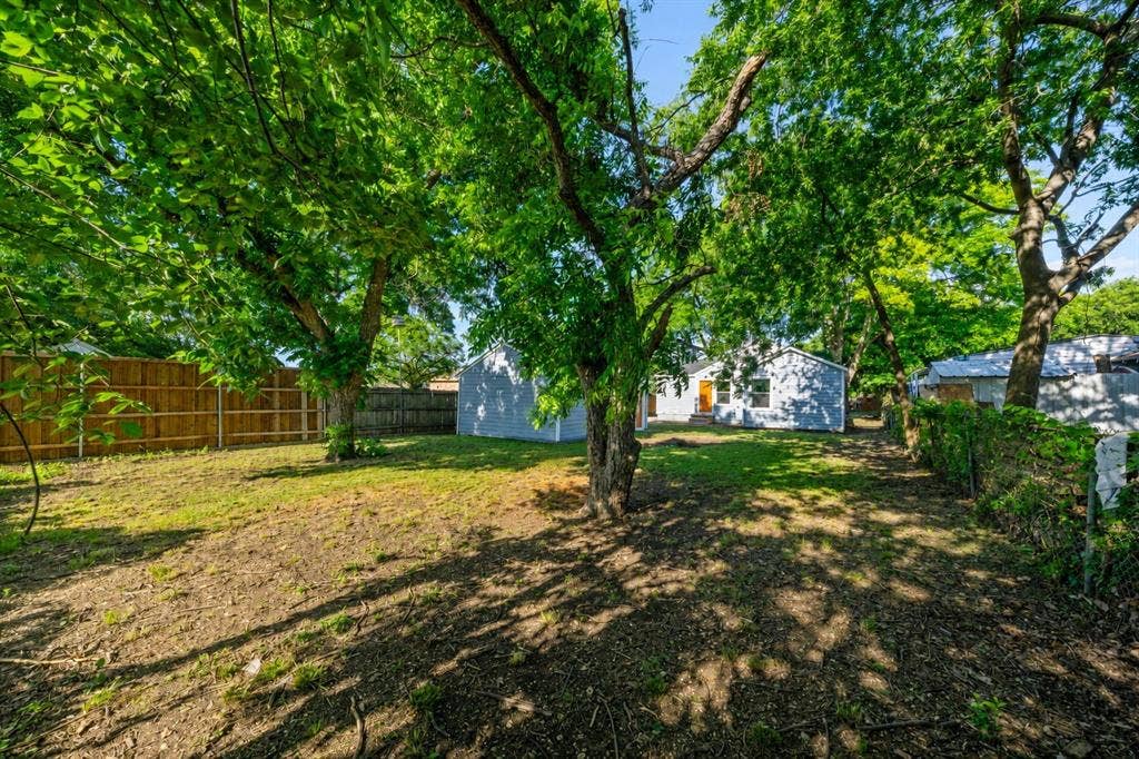 1239 Tarpley Avenue, Dallas, TX 75211 1239 Tarpley Avenue, Dallas, TX 75211