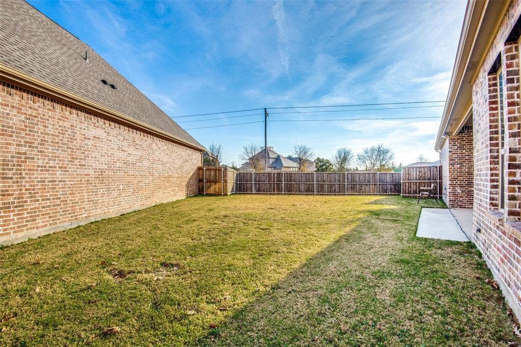511 Kimblewick Drive, Frisco, TX 75036